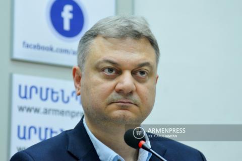 شاهان غانتاهاریان ضمن ارائه جزئیاتی از لبنان وضعیت ایجاد شده را نگران کننده توصیف کرد