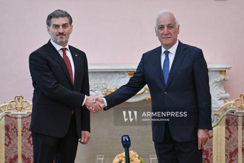 სომხეთისა და საქართველოს პრეზიდენტების პირისპირი საუბარი