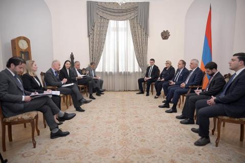 Вице-премьер Армении обсудил с представителем Еврокомиссии вопросы реализации инициативы «Перекресток мира»