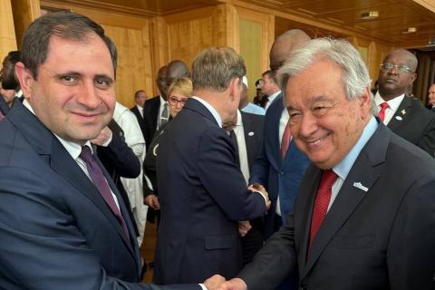 ՀՀ պաշտպանության նախարարը մի շարք ոչ ֆորմալ հանդիպումներ է ունեցել Բեռլինում