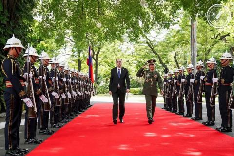 Посол Армении вручил верительные грамоты президенту Филиппин