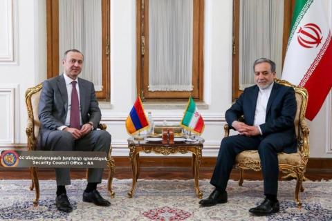 Արմեն Գրիգորյանն ու Աբբաս Արաղչին քննարկել են երկկողմ և միջազգային հարցեր