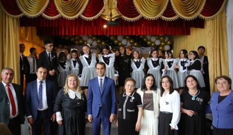Գեղարքունիքի մարզի հանրակրթական դպրոցների իններորդ դասարաններում այսօր հնչել է Վերջին զանգը