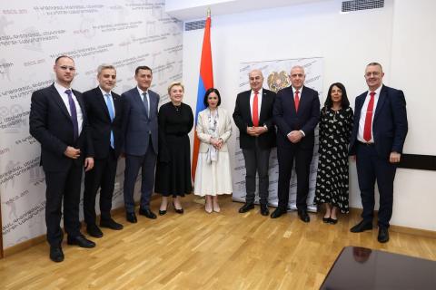 Министр образования, науки, культуры и спорта Армении и министр культуры Грузии обсудили вопросы сотрудничества